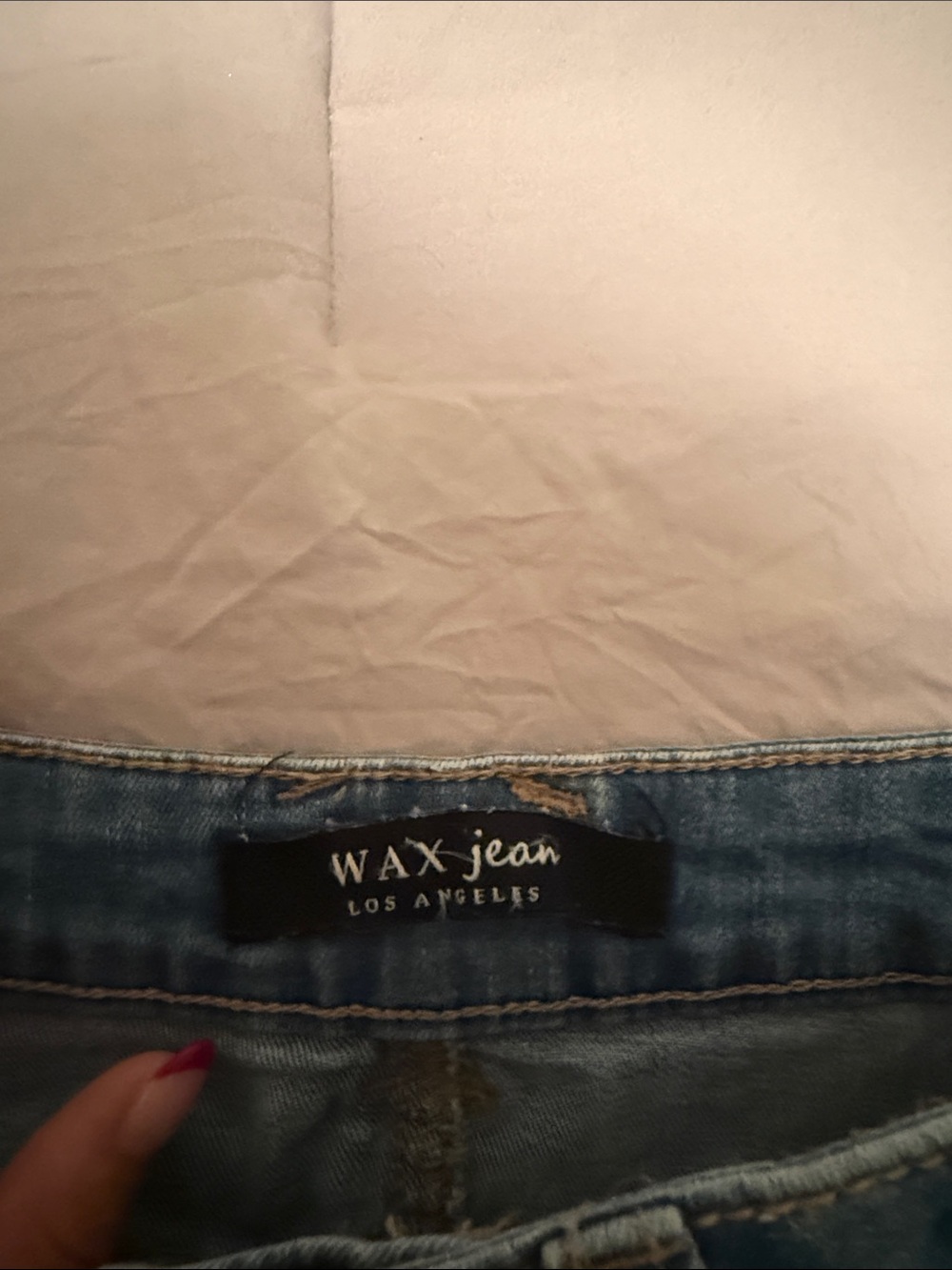 Jeans Subcategory Selection - Picture 2 of 3